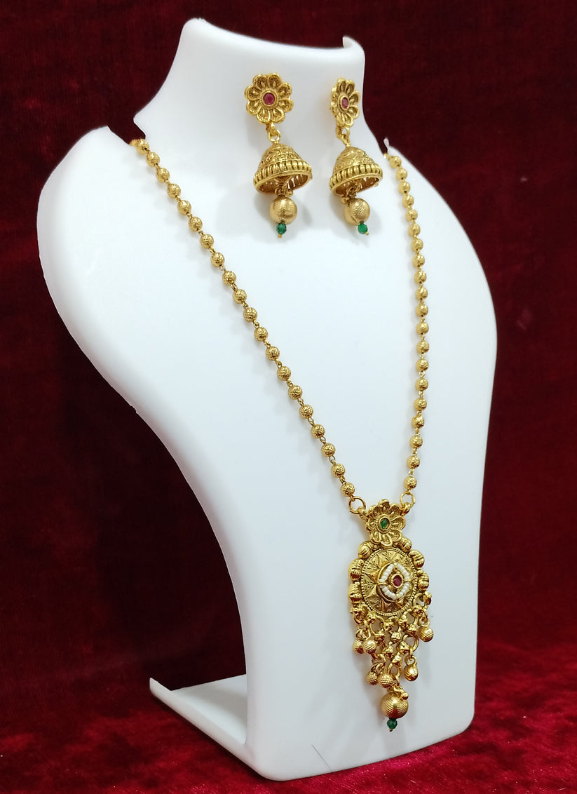 Gold Plated Chain Pendant Necklace Set