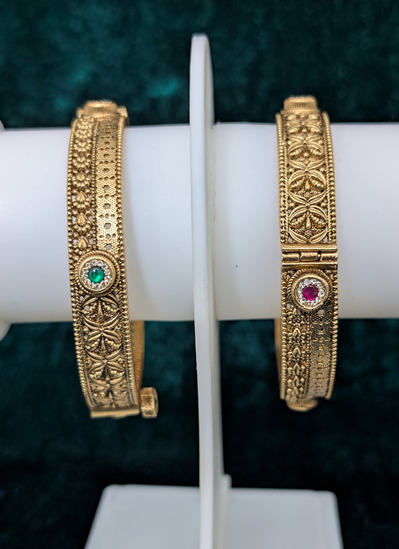 Rajwadi Traditional Design Gold Plated Bangles For Women