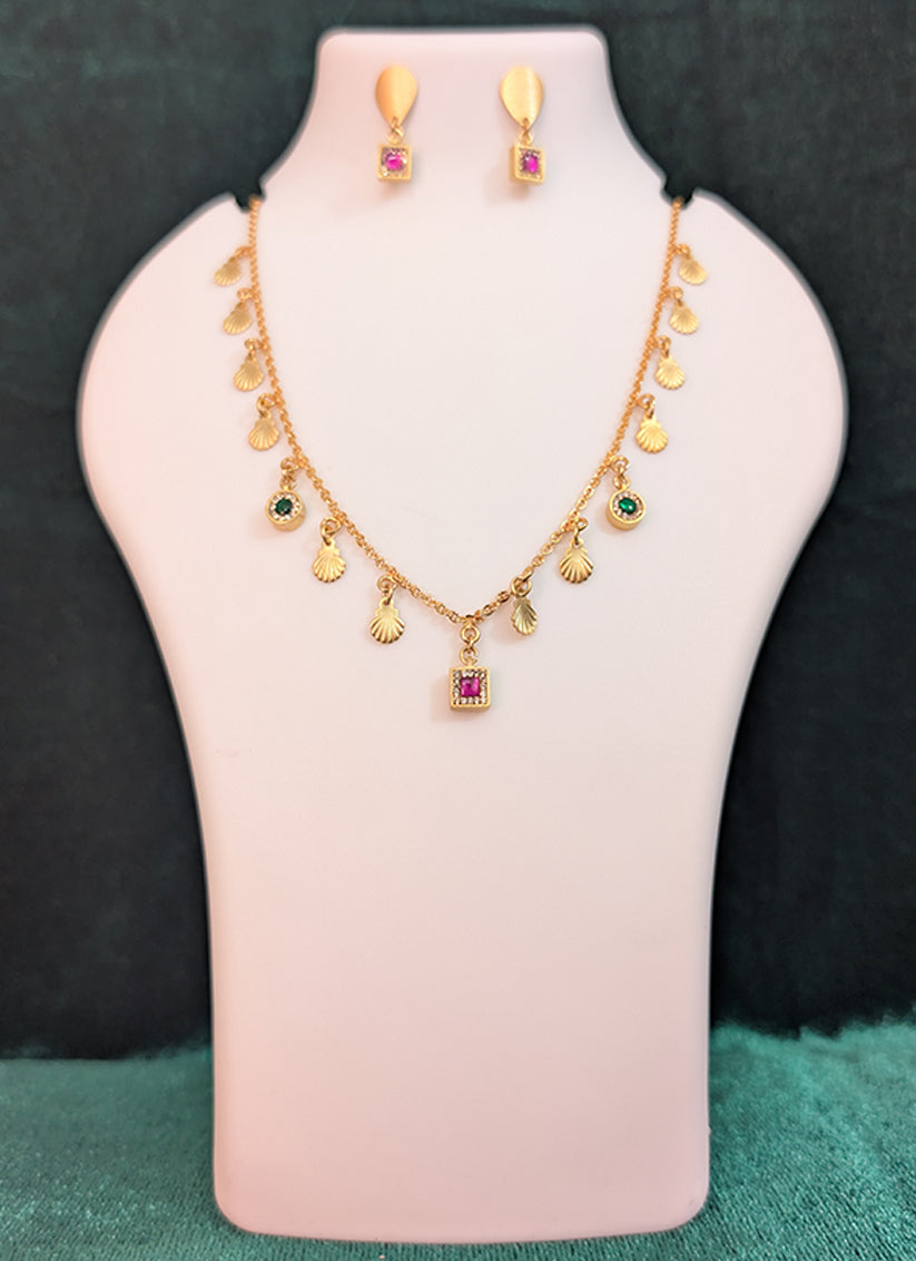 Gold Plated Stone Studded Nacklace Set