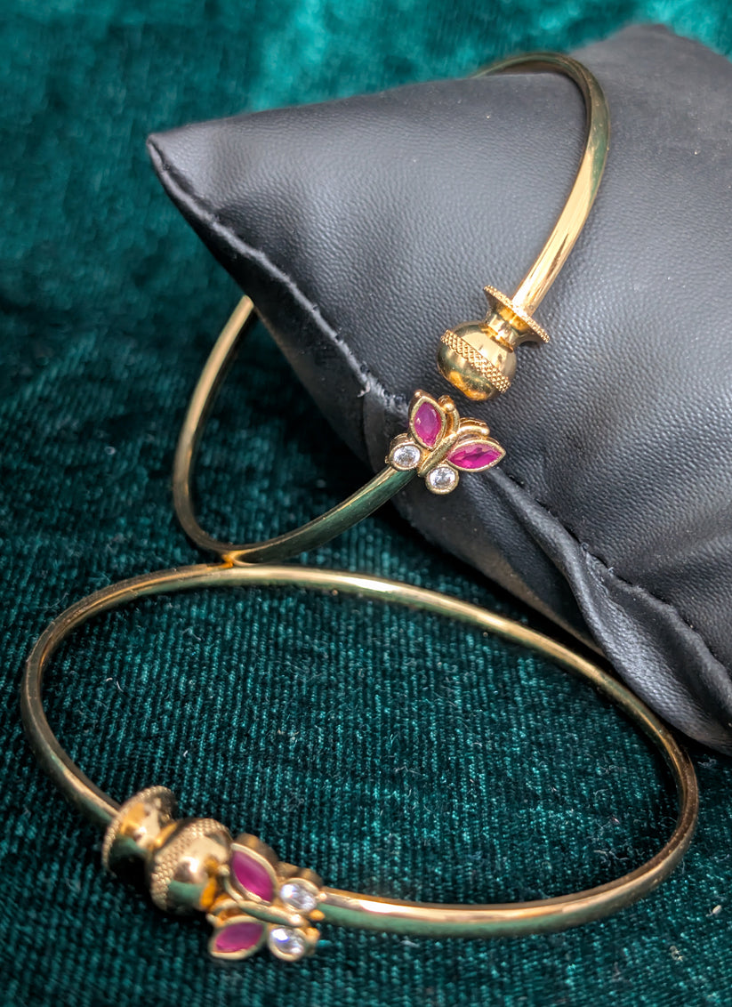 Rose Butterflied AD Gold Plated Brass Freesize Bangles