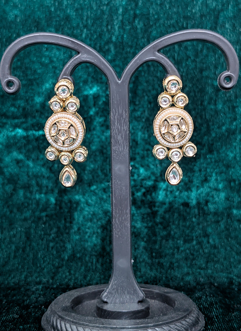Golden Studded Stone & Pearl Necklace Set