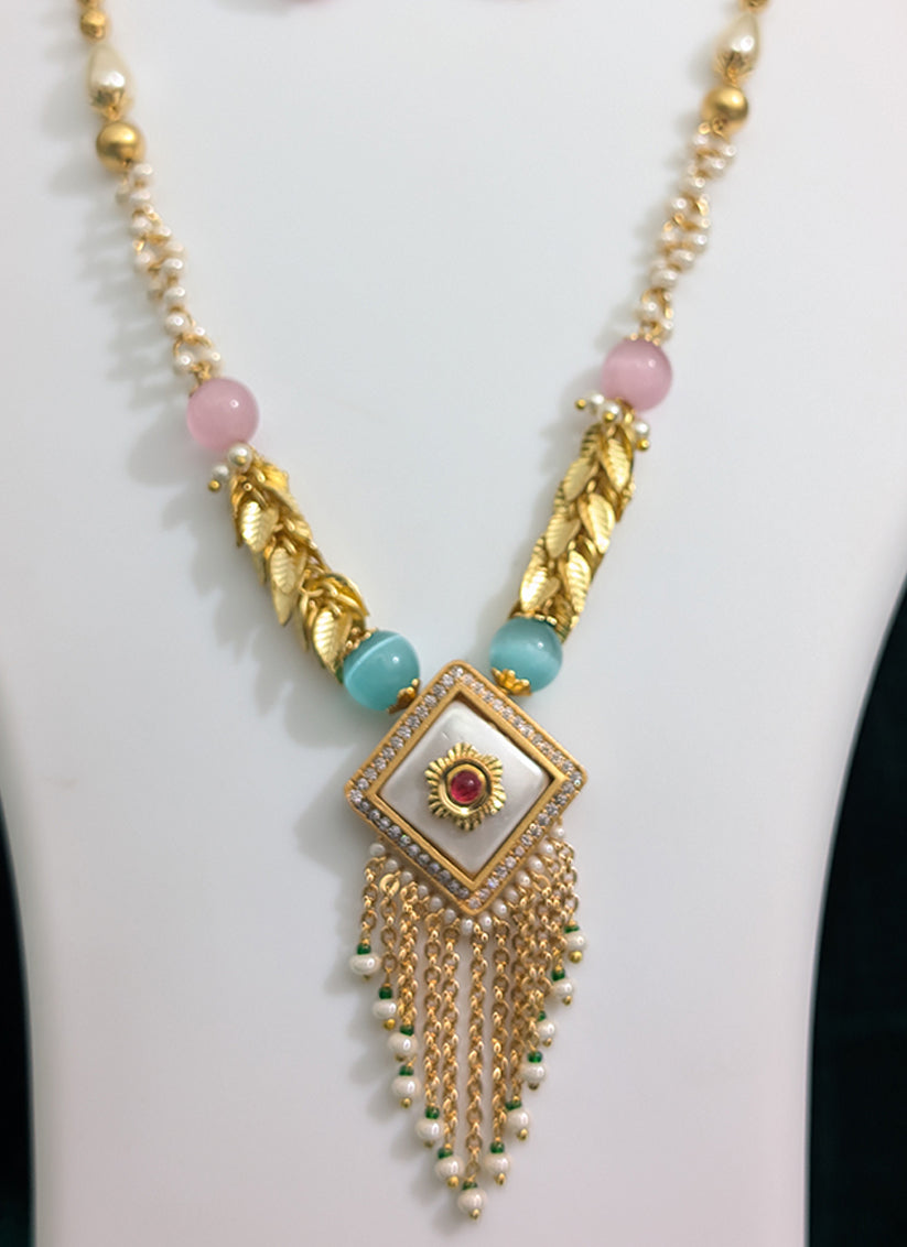 Elegant Studded Pearl Necklace Set