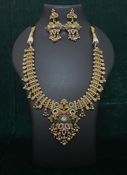 Golden Ghughari Studded Heavy Necklace Set
