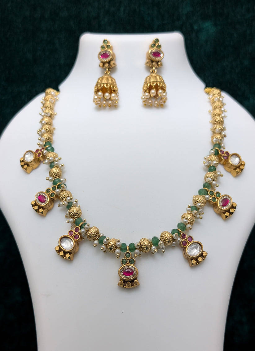 Elegant Studded Stone & Pearl Necklace Set