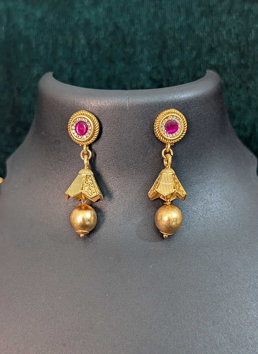 Premium Gold Pleated 4 String Necklace Set