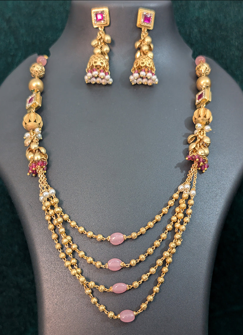 Elegant Gold Pleated 4 String Necklace Set