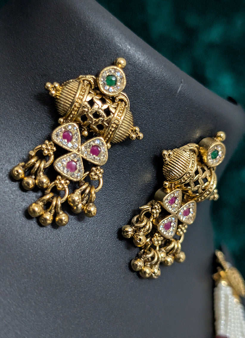 Precious Pearl & Stone Studded Heavy Necklace Set