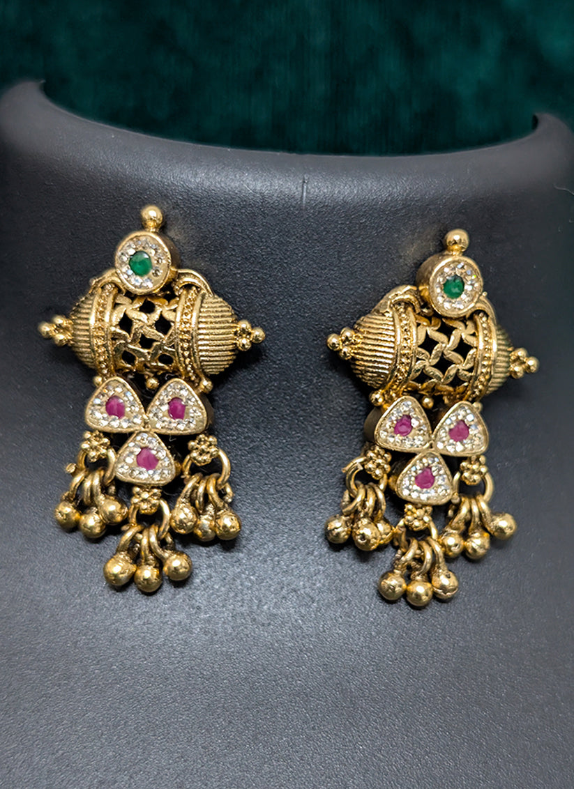 Precious Pearl & Stone Studded Heavy Necklace Set