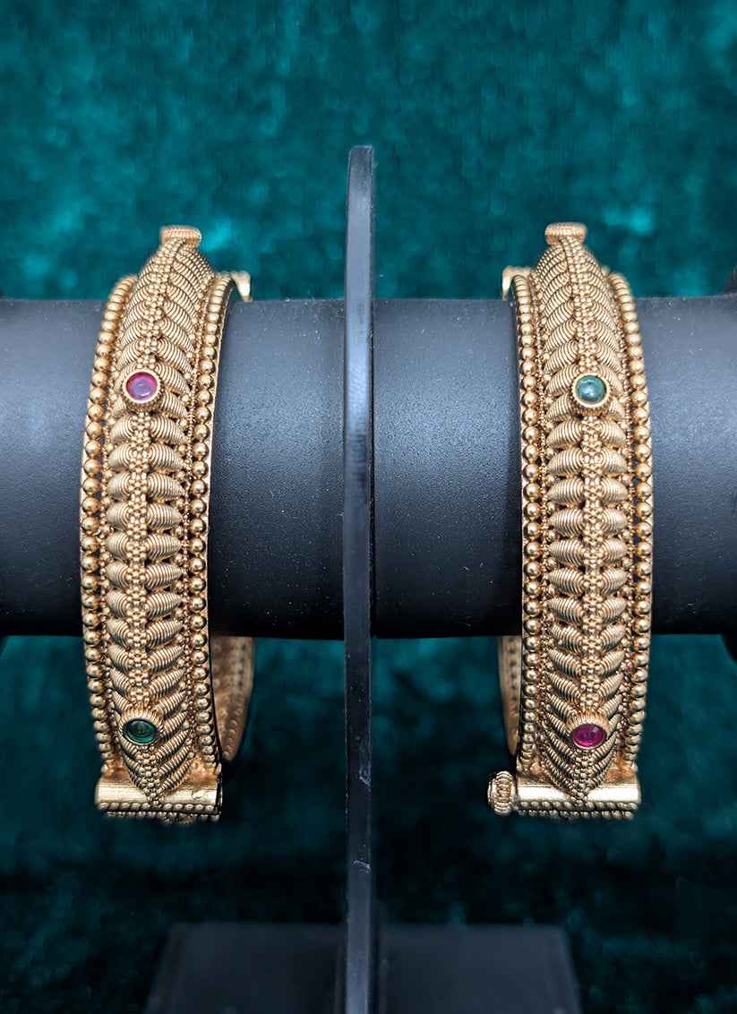 Antique Style Gold-Plated Brass Bangle Set