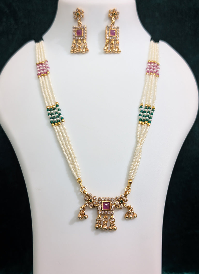 White Pearl & Golden Ghughari 4 String Necklace Set