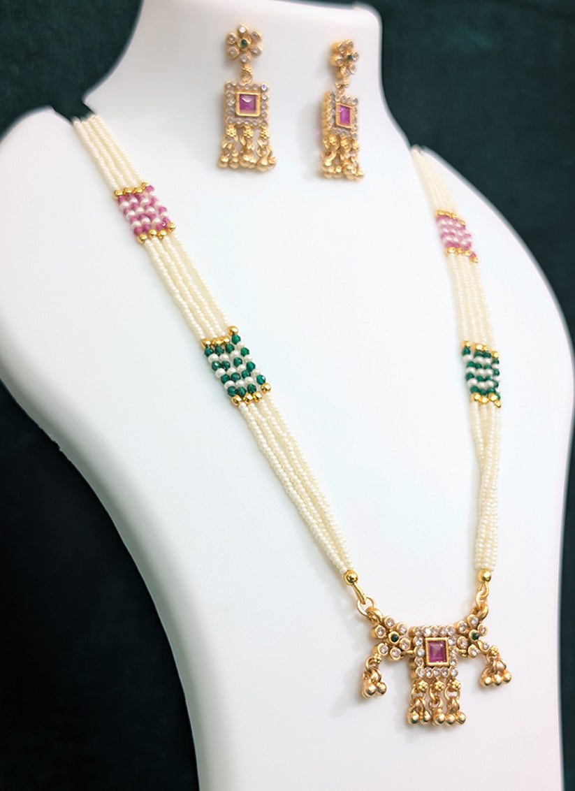 White Pearl & Golden Ghughari 4 String Necklace Set