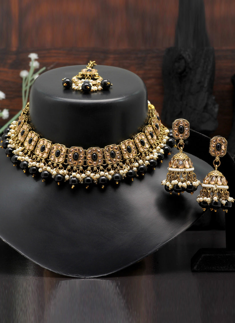 Black kundan store choker