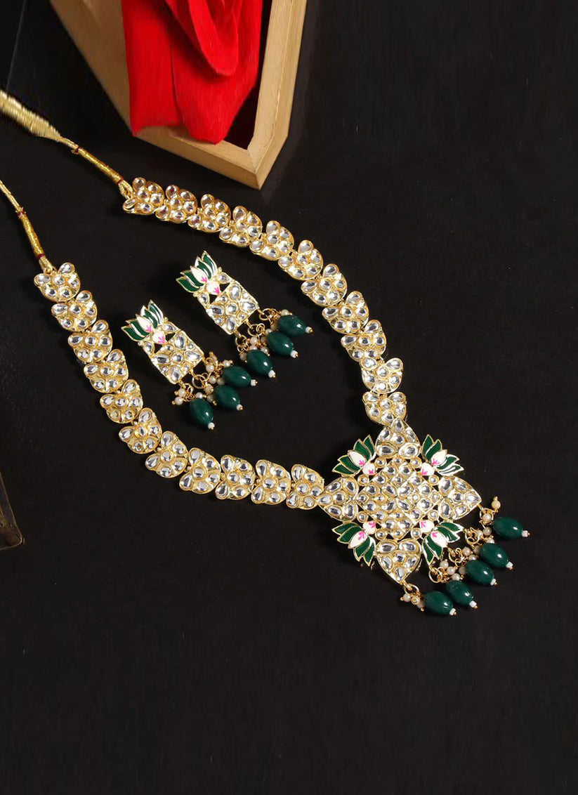 Green Kundan Meenakari Necklace Set