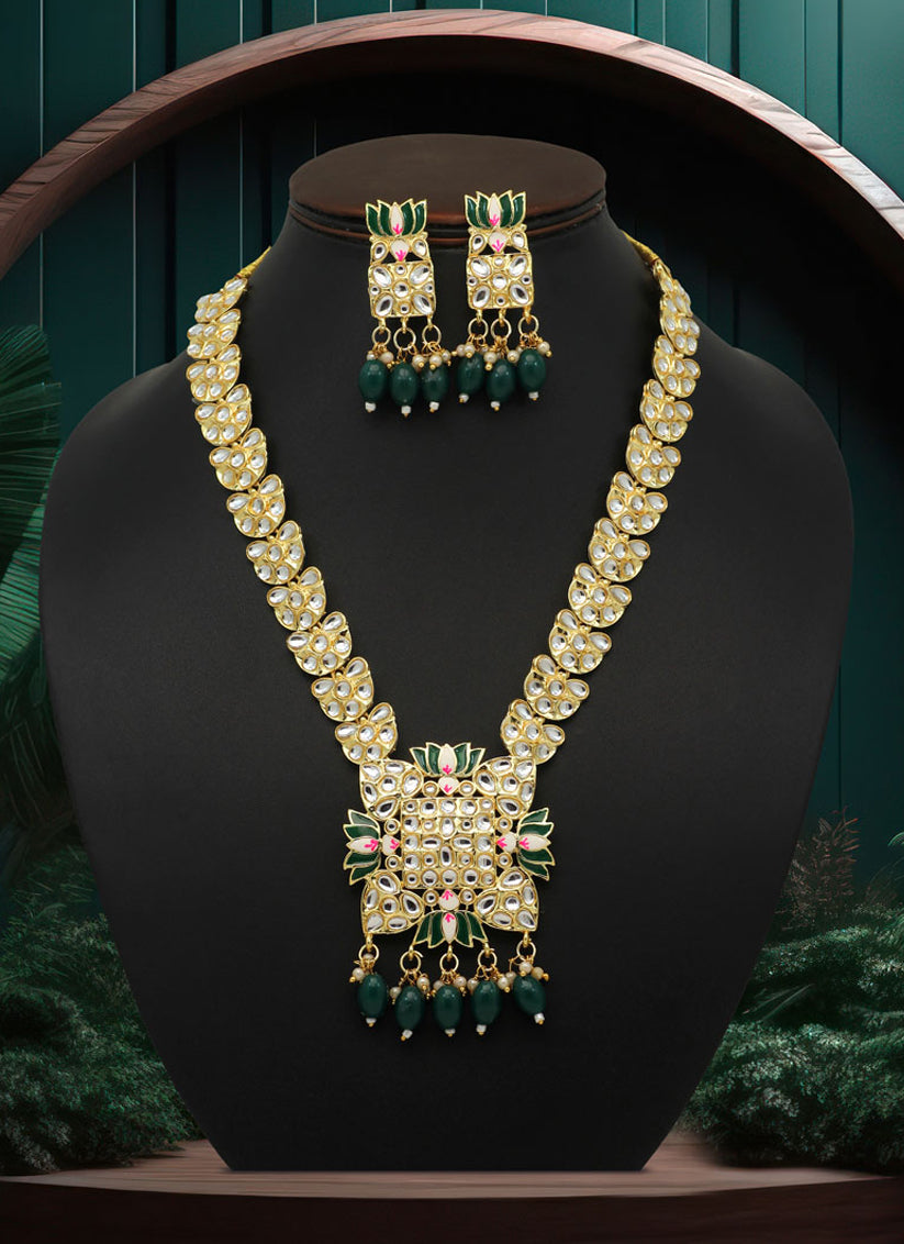 Green Kundan Meenakari Necklace Set