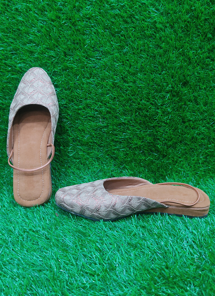 Copper Women Beautifully Handcrafted Women Sandel Style Mojari