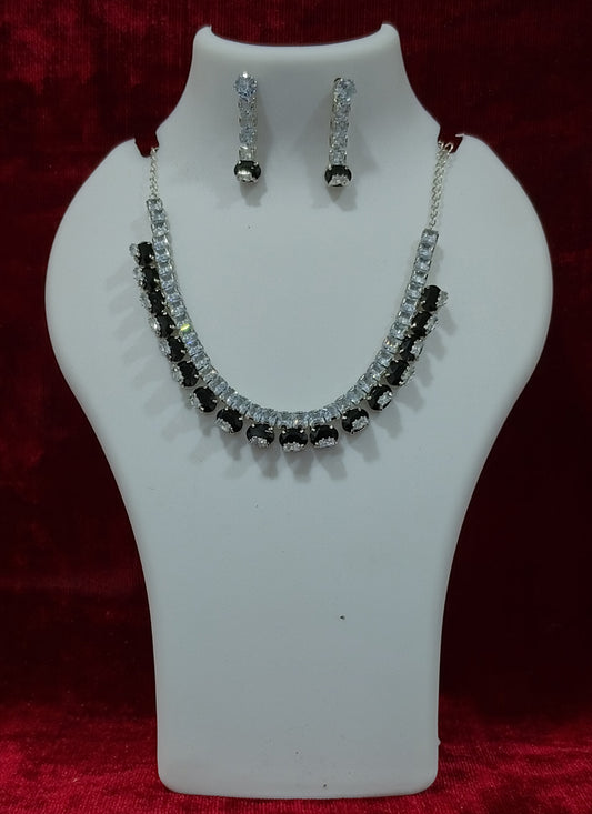 Black AD Necklace Set