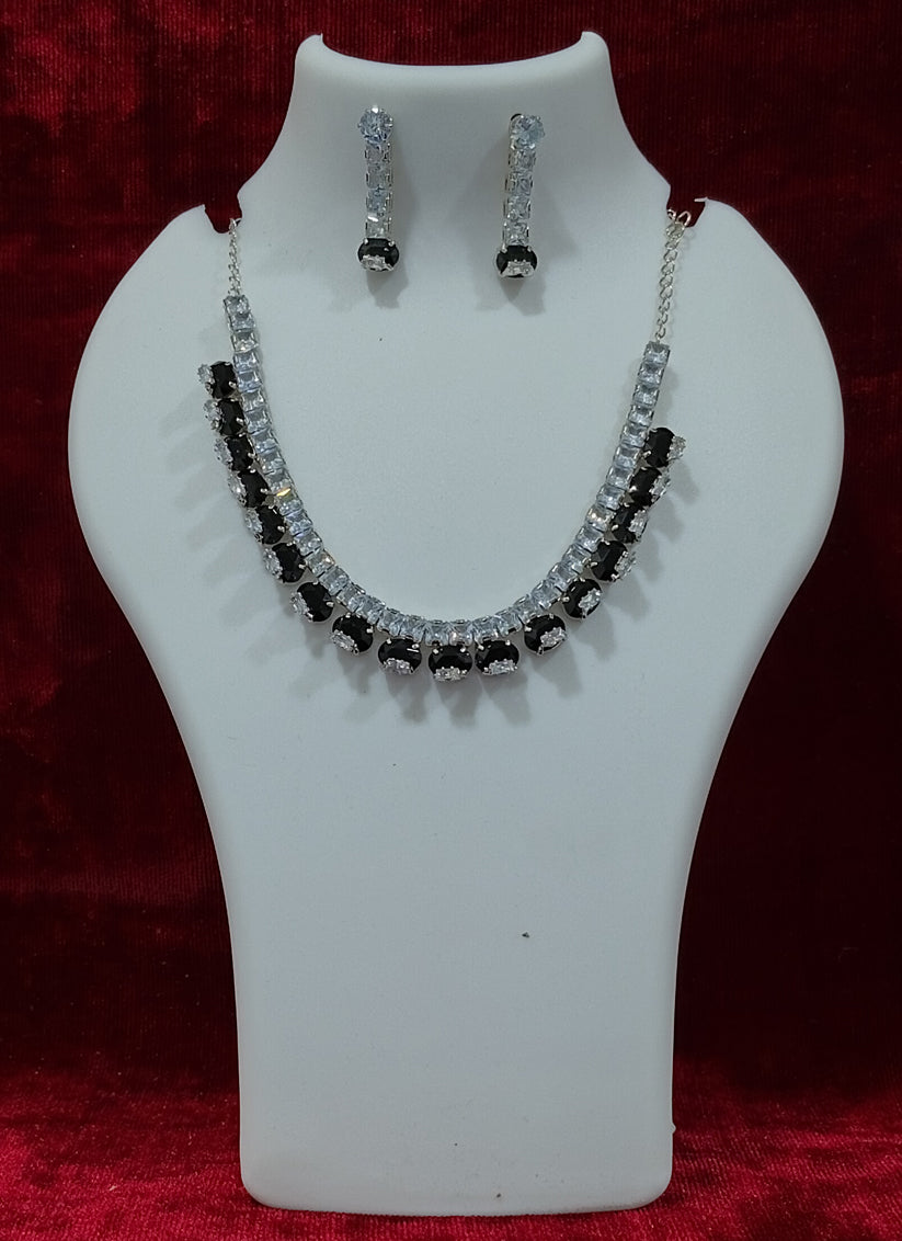 Black AD Necklace Set