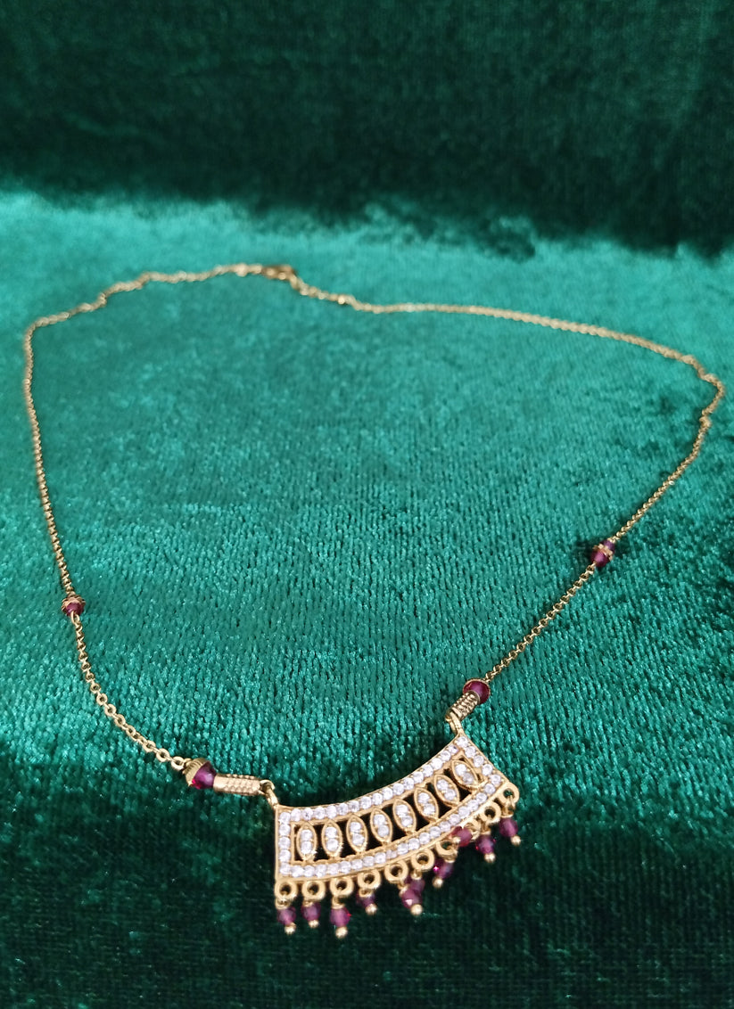 Golden Alloy Pendant Set