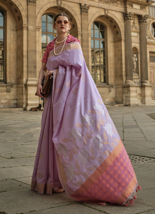 Lavender Soft Silk Handloom Woven Saree