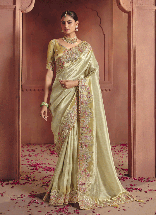 Traditional Cream Silk Saree with Intricate Zari Weaving for Special Occasions