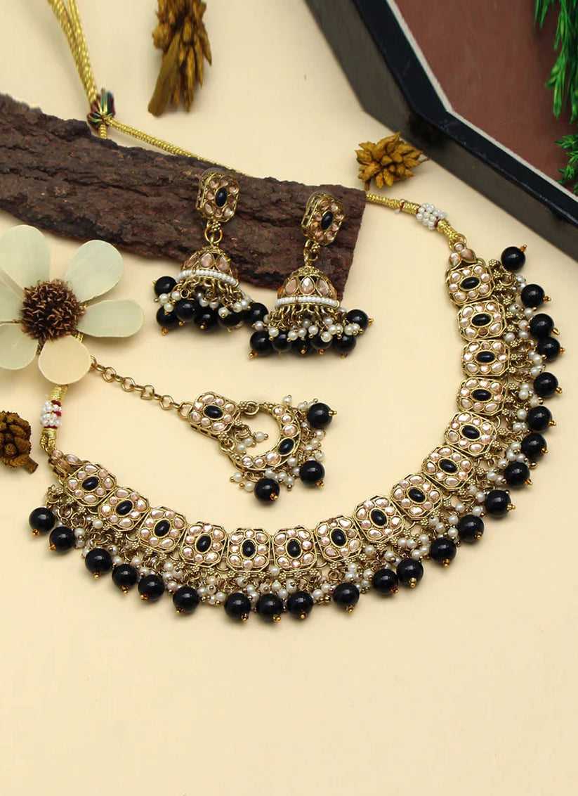 Black Kundan Choker Necklace Set