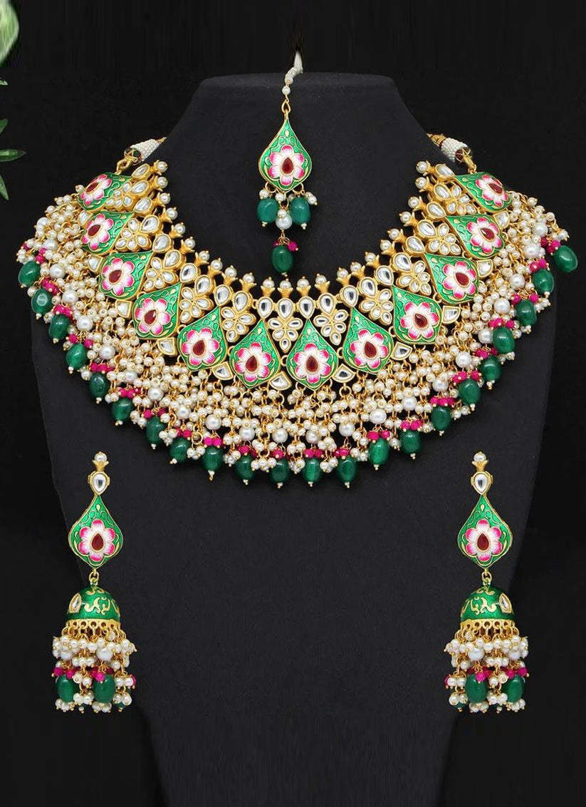 Green Kundan Meenakari Necklace Set