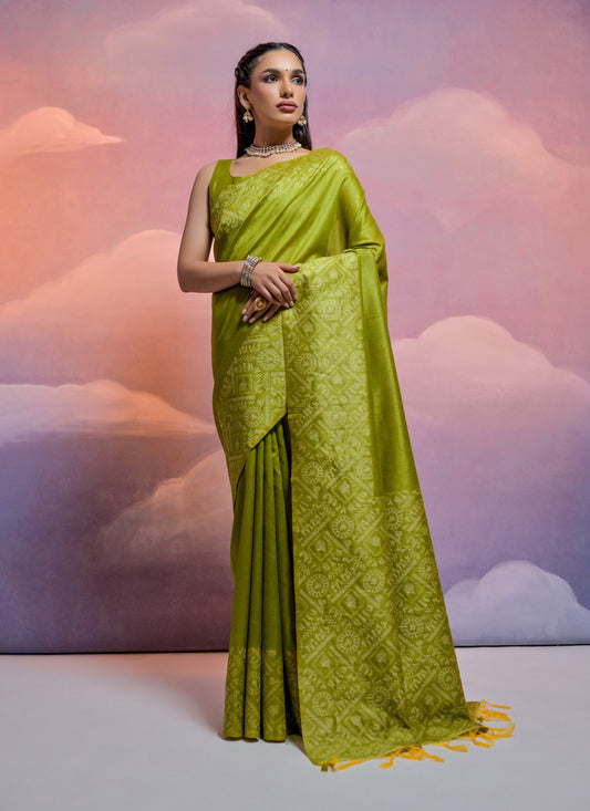 Mahendi Green Handloom Raw Silk Woven Saree