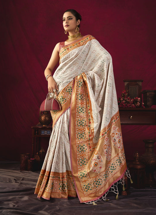 White Paithani Silk Zari Woven Saree For Festival