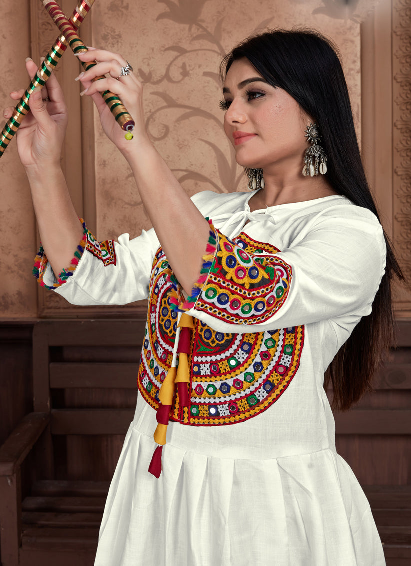 Off White Cotton Embroidered Gamthi Kurta with Salwar