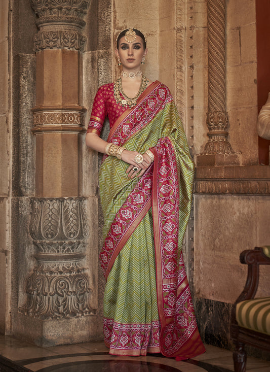 Pear Green Banarasi Weaving Silk Saree for Wedding