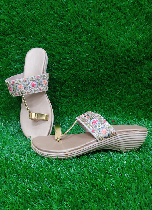 Women Embroidered Toe-Ring Heels Sandals