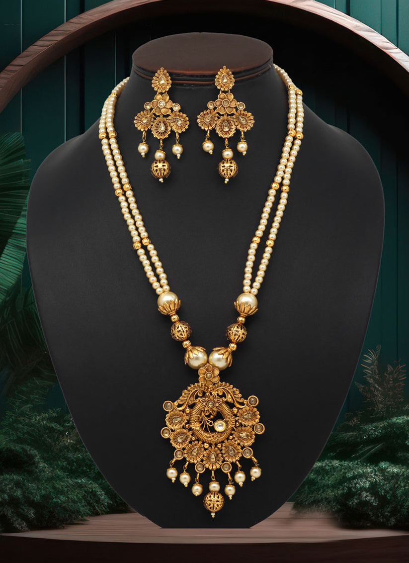 Necklace set outlet for saree