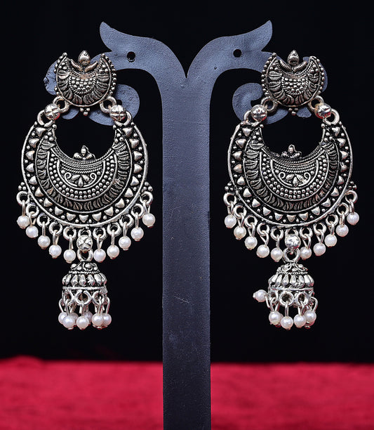 Silver Tone Imitation Earring Set